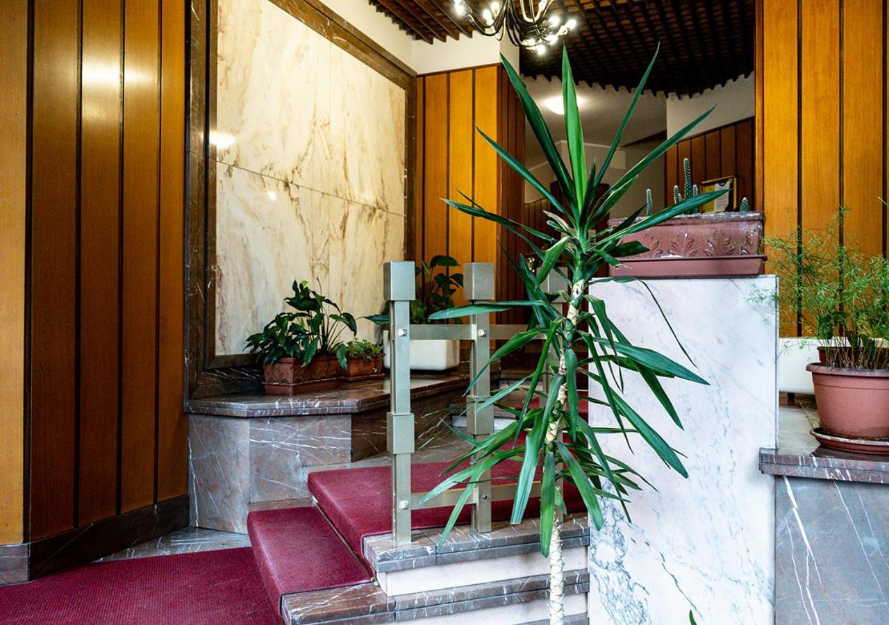 San Salvario - Appartamento Al Valentino A Due Passi Dal Centro Di Torino Exteriör bild